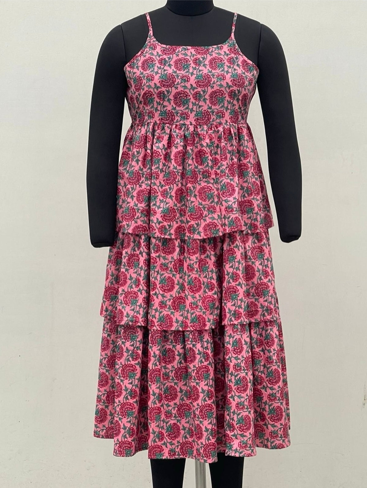 TIERED DRESS STRAP DRESS WITH ADJUSTERS