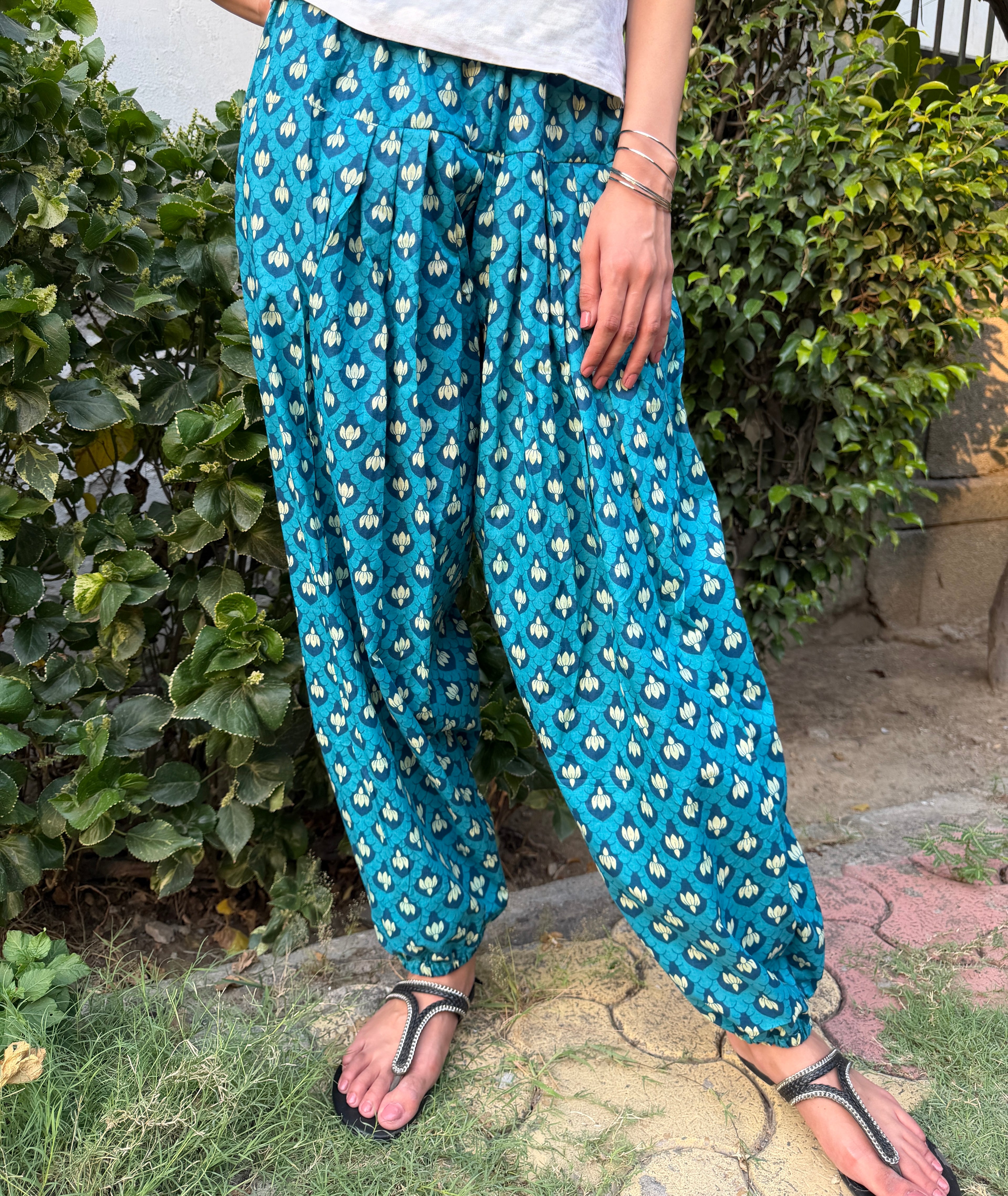 BALLOON PANTS WITH ELASTIC OPEN