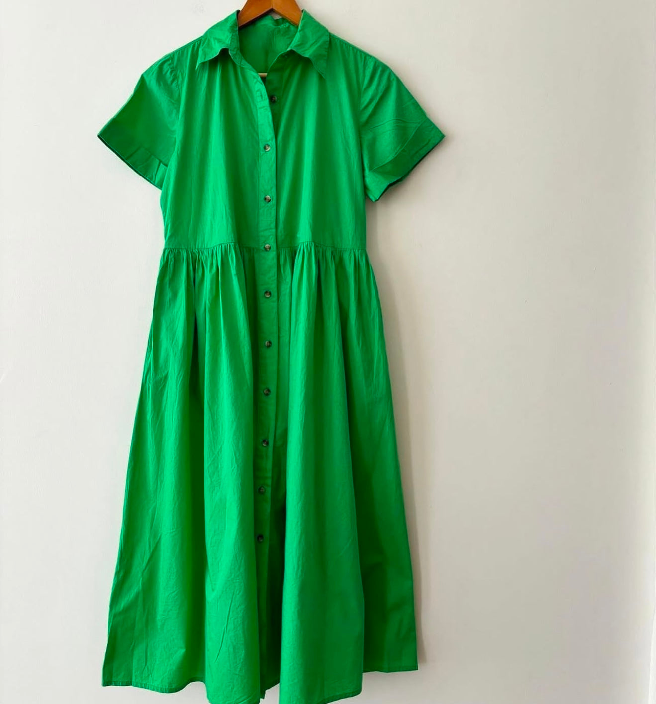 WAIST GATHERED BUTTON DOWN DRESS
