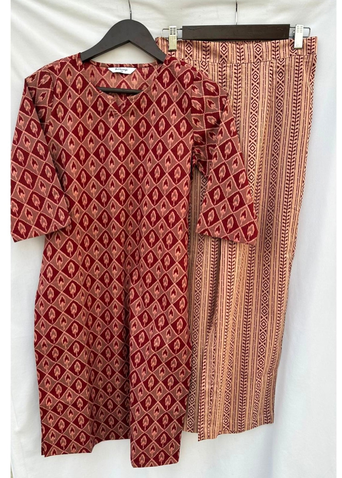ESSENTIAL KURTA SET