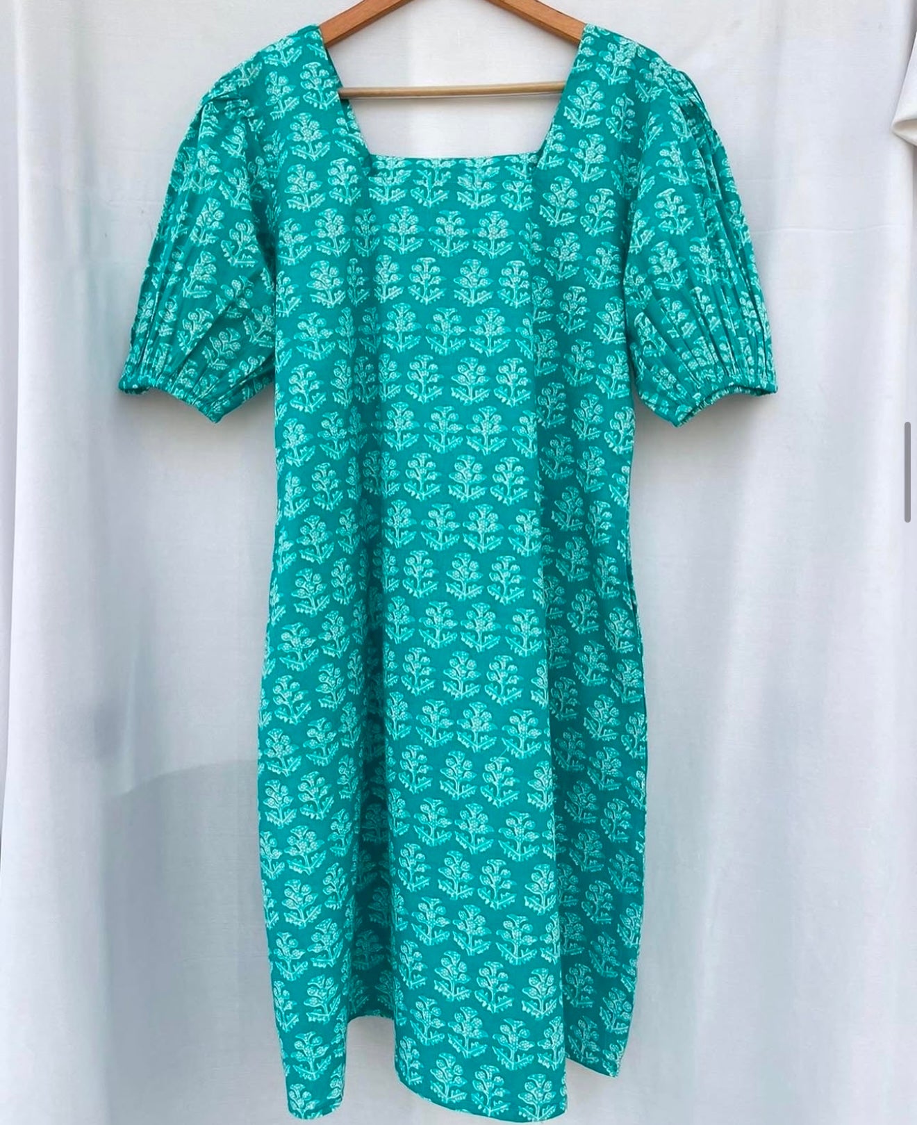 A-LINE DRESS WITH SHORT PUFFED DRESS