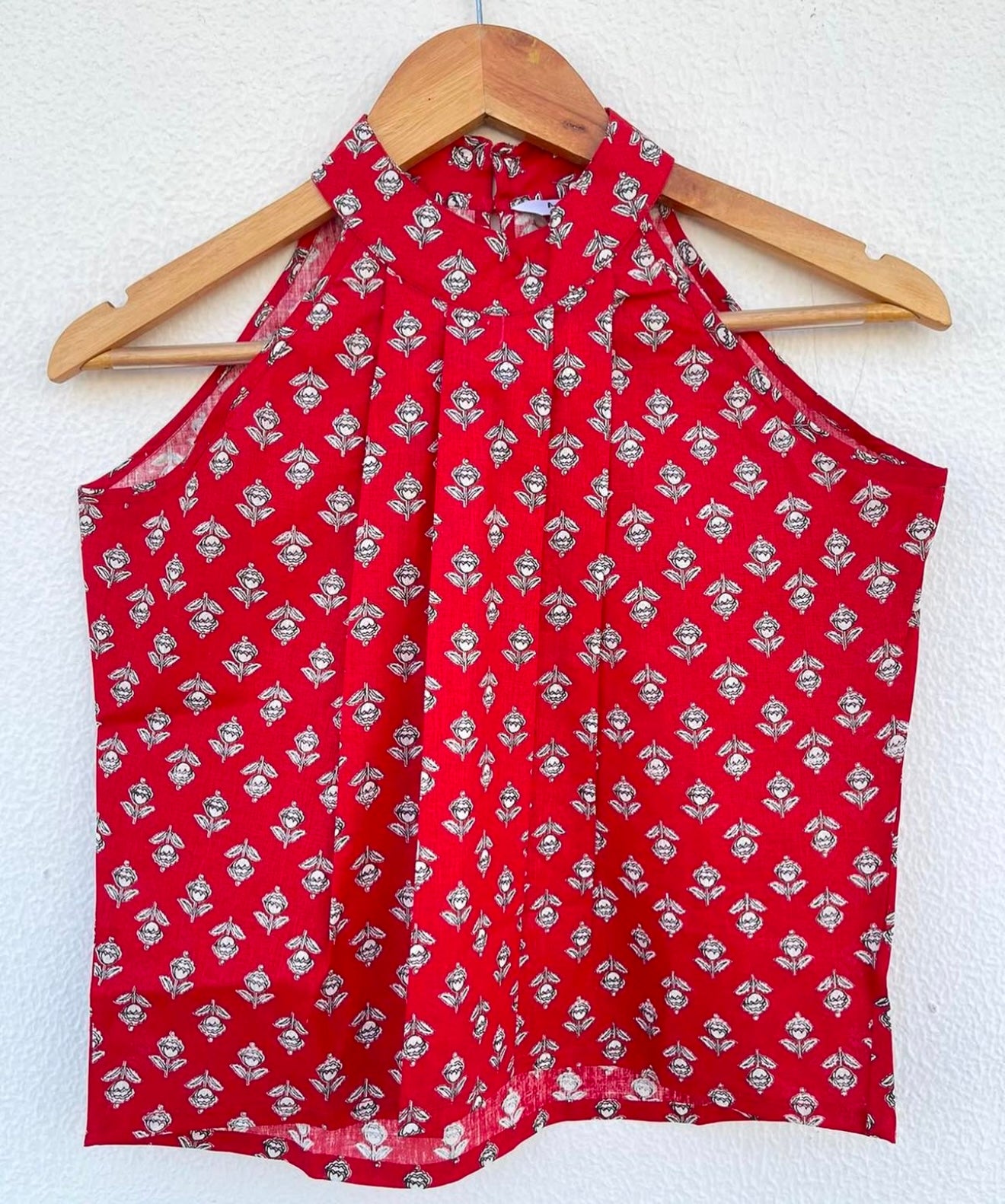 HALTER TOP WITH FRONT PLEATS