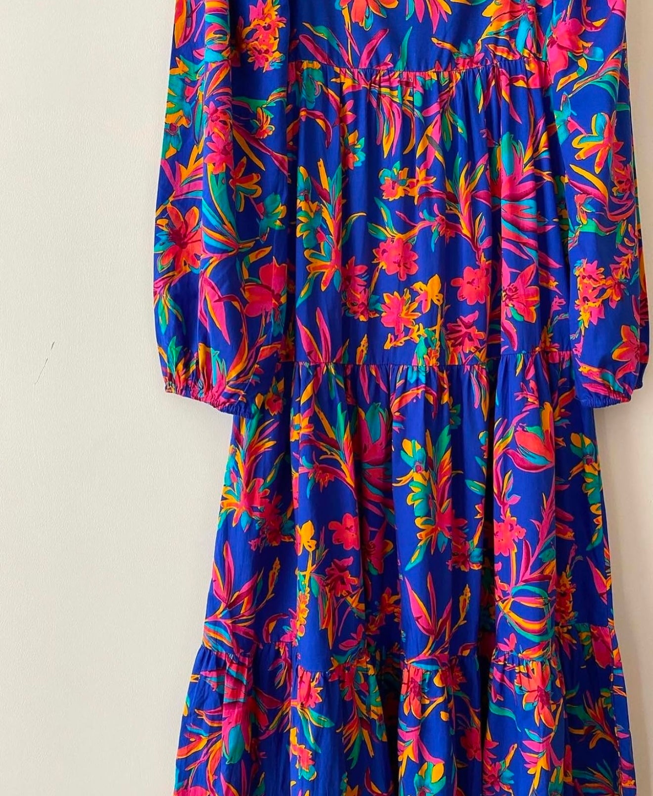 LONG TIERED DRESS WITH PUFFED SLEEVES AND SMOCKED BACK