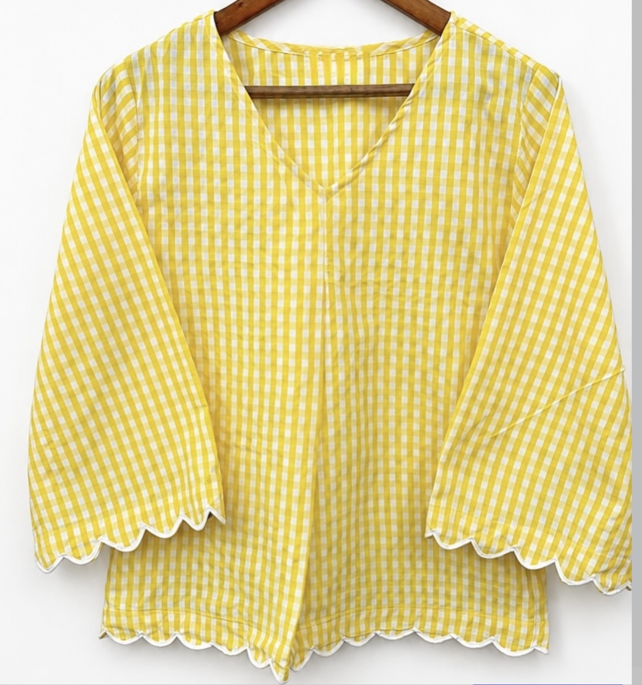 SCALLOPED LEMON GINGHAM TOP