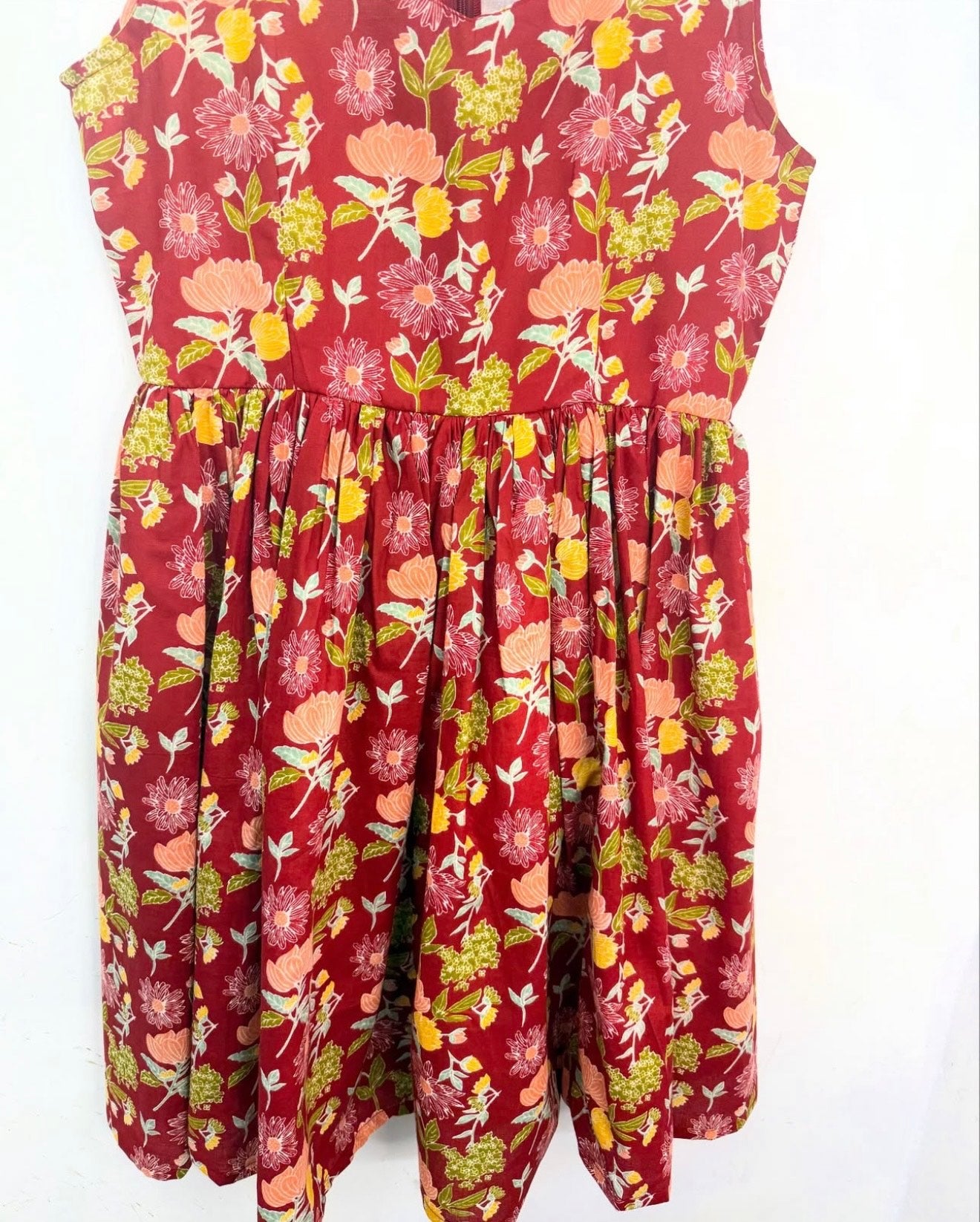 MIDI DRESS WITH DIAMOND NECK AND BACK ZIP DETAILING