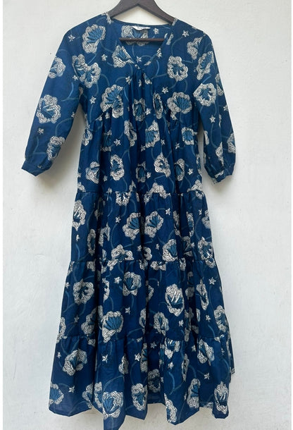 LONG TIERED DRESS WITH ELBOW SLEEVES