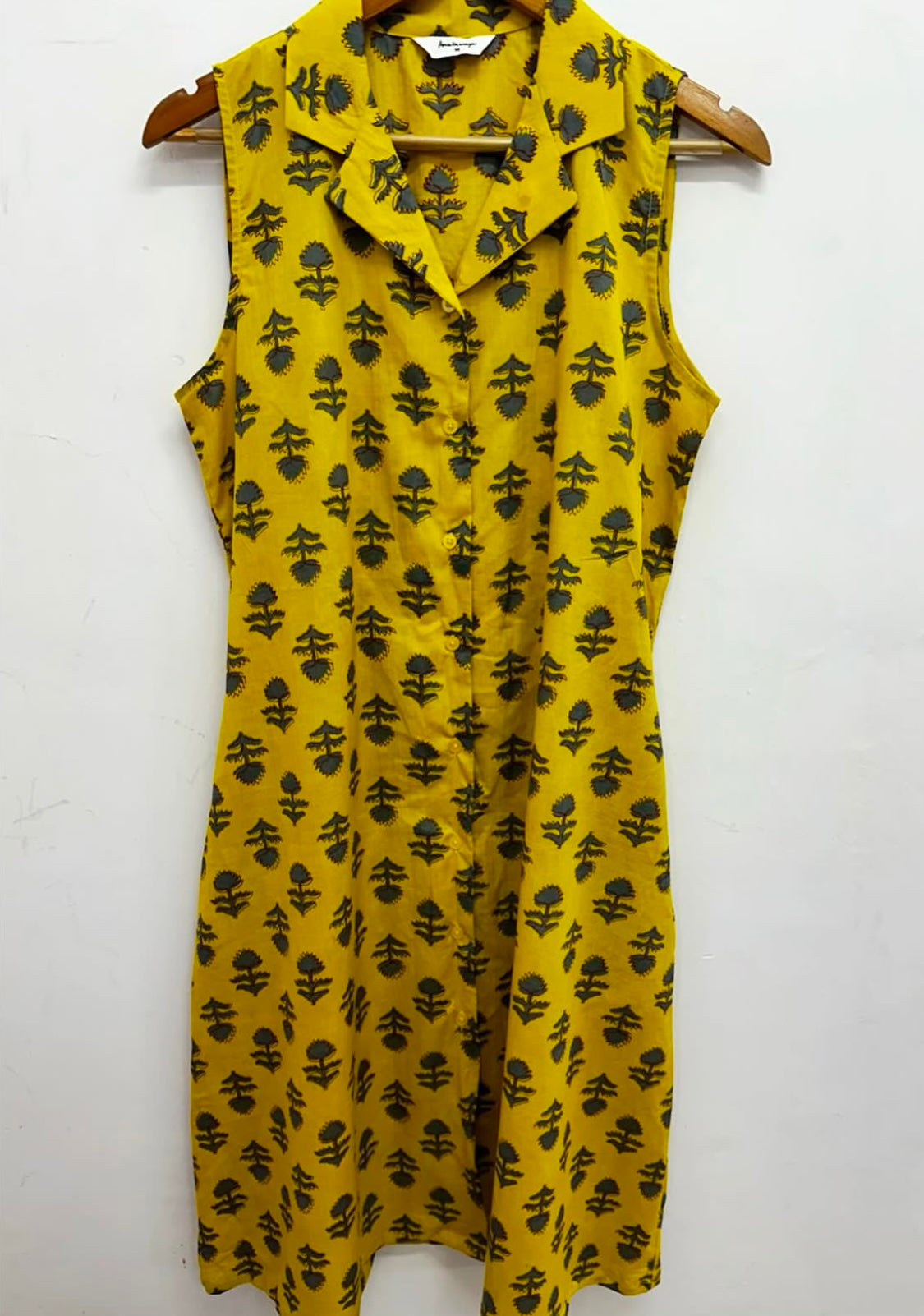 BUTTON DOWN DRESS WITH CUBAN COLLAR