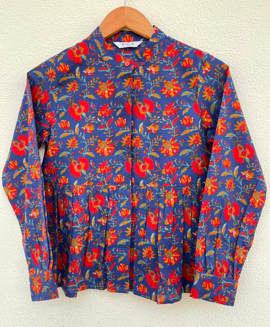 BOTTOM GATHERED DETAILED SHIRT