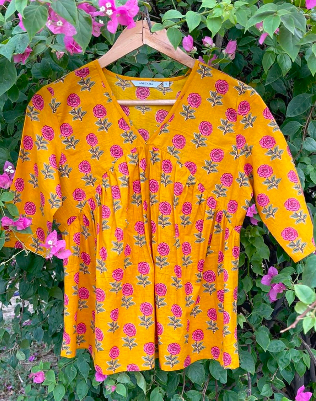 GATHERED TOP
