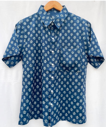 BASIC SHIRT WITH POCKET DETAILING