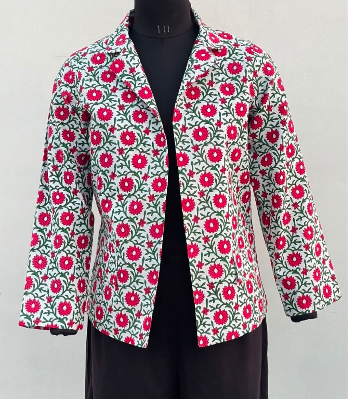 BASIC CUBAN COLLARED BLAZER