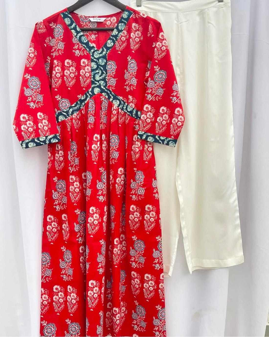 GATHERED/ALIA-CUT BORDERED KURTA SET