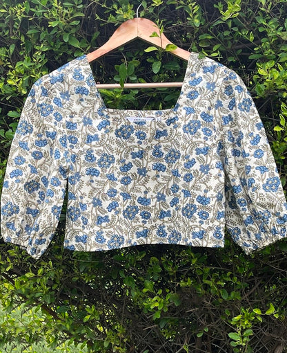 BASIC BLOUSE