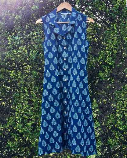 CUBAN COLLARED SLEEVELESS BUTTON DOWN DRESS