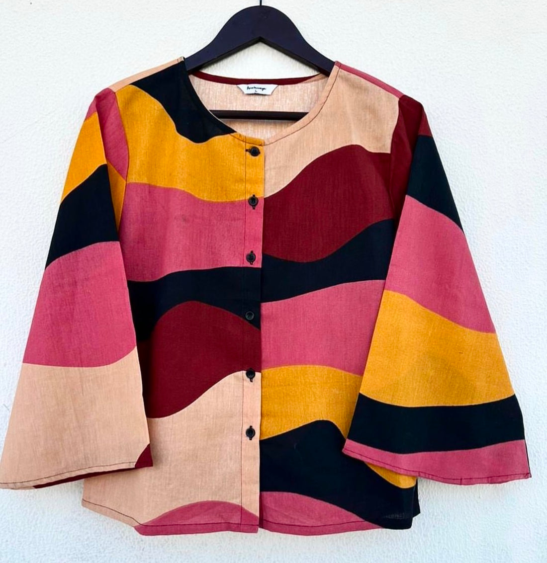 ROUND NECK SHIRT WITH BELL SLEEVES