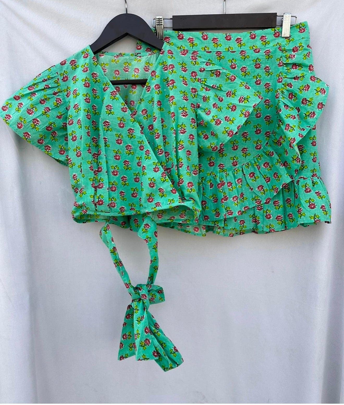 SHORT RUFFLE SKIRT SET