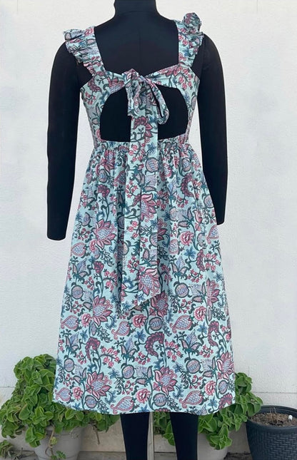 BACK KNOT STYLED RUFFLED DRESS