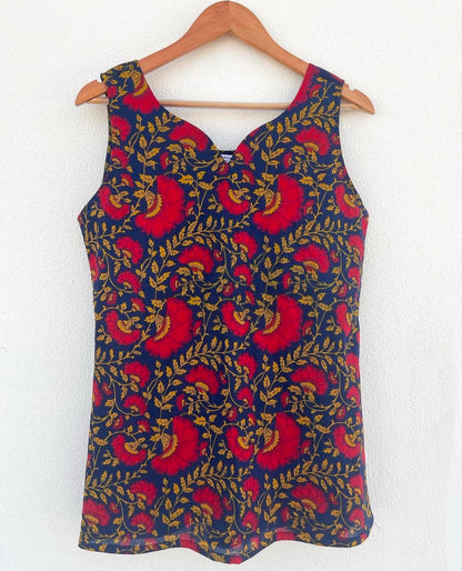 SHORT SLEEVELESS KURTA WITH PAN SHAPE NECK