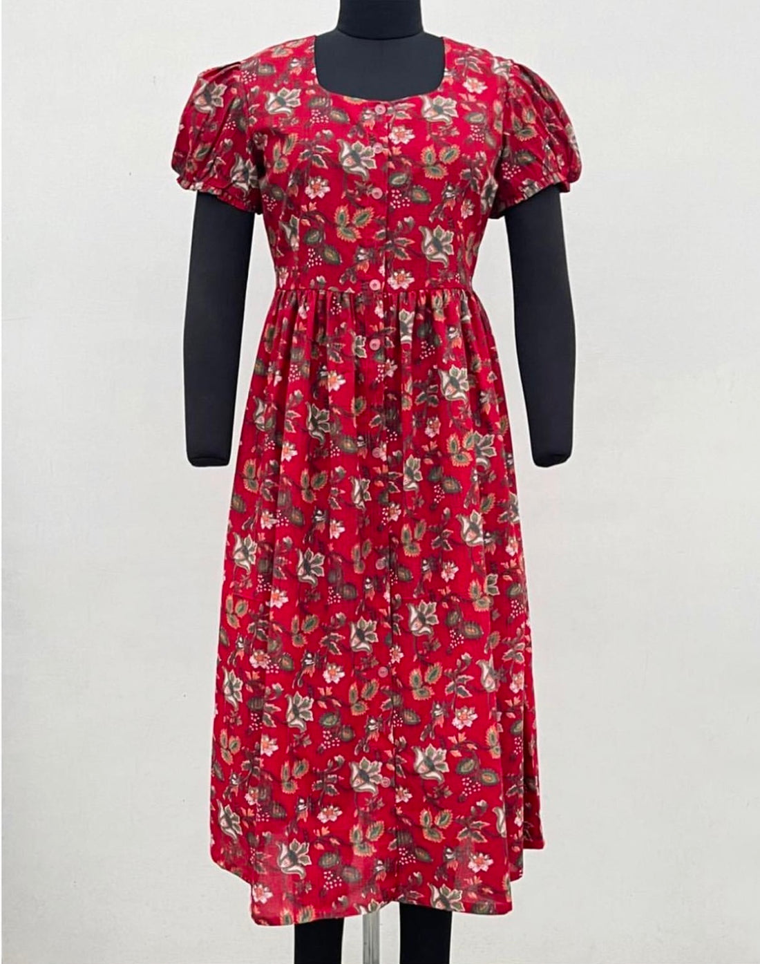 BUTTON DOWN SQUARED NECK DRESS WITH PUFFED SHORT SLEEVES