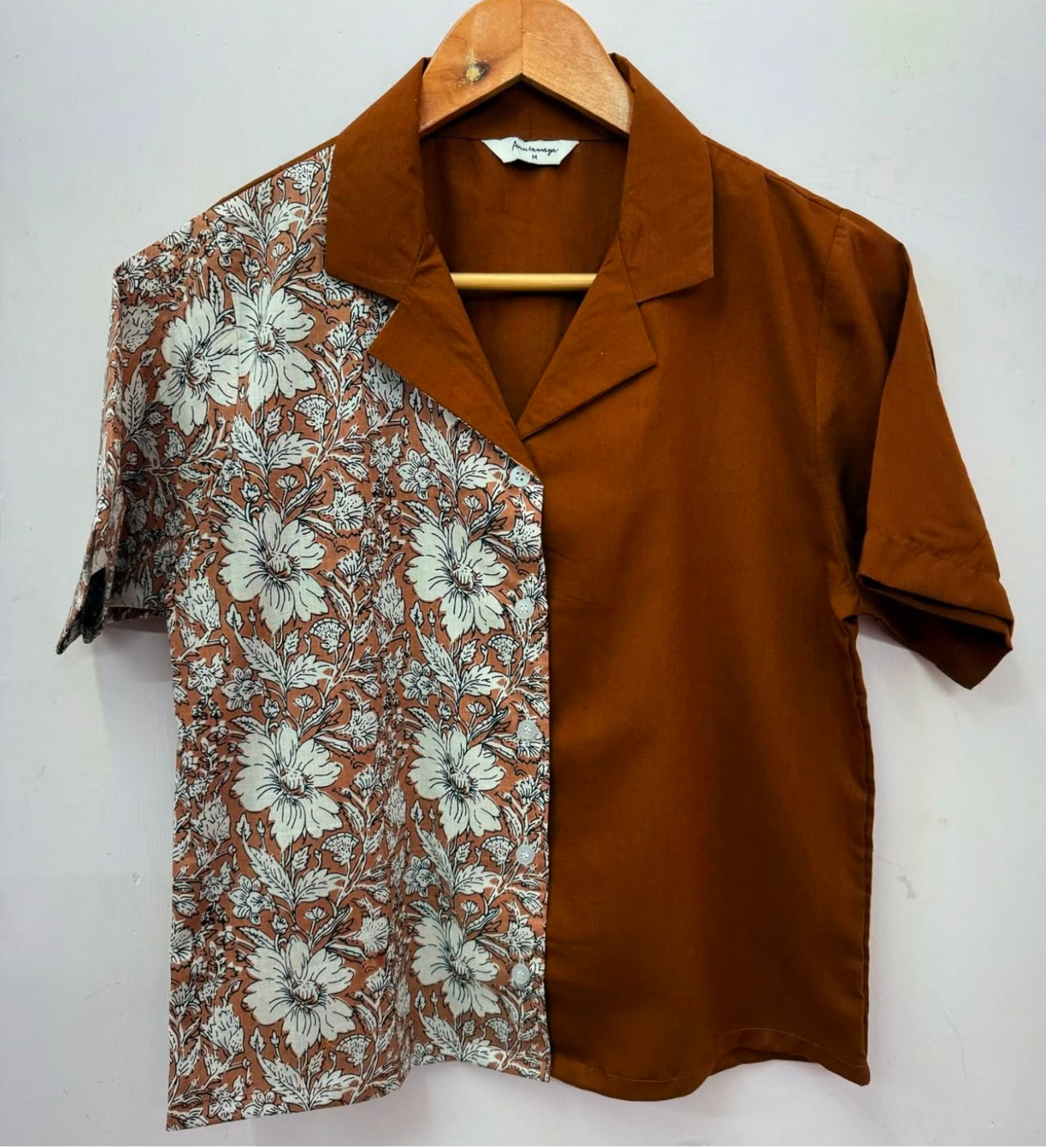 CONTRASTED CUBAN COLLARED SHIRT