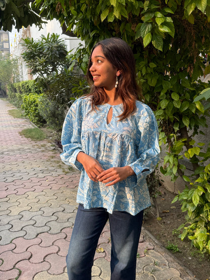 PLACKET NECK TOP