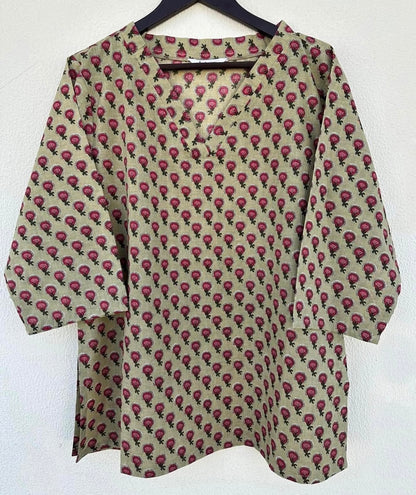 SHORT DOUBLE V-NECK KURTA