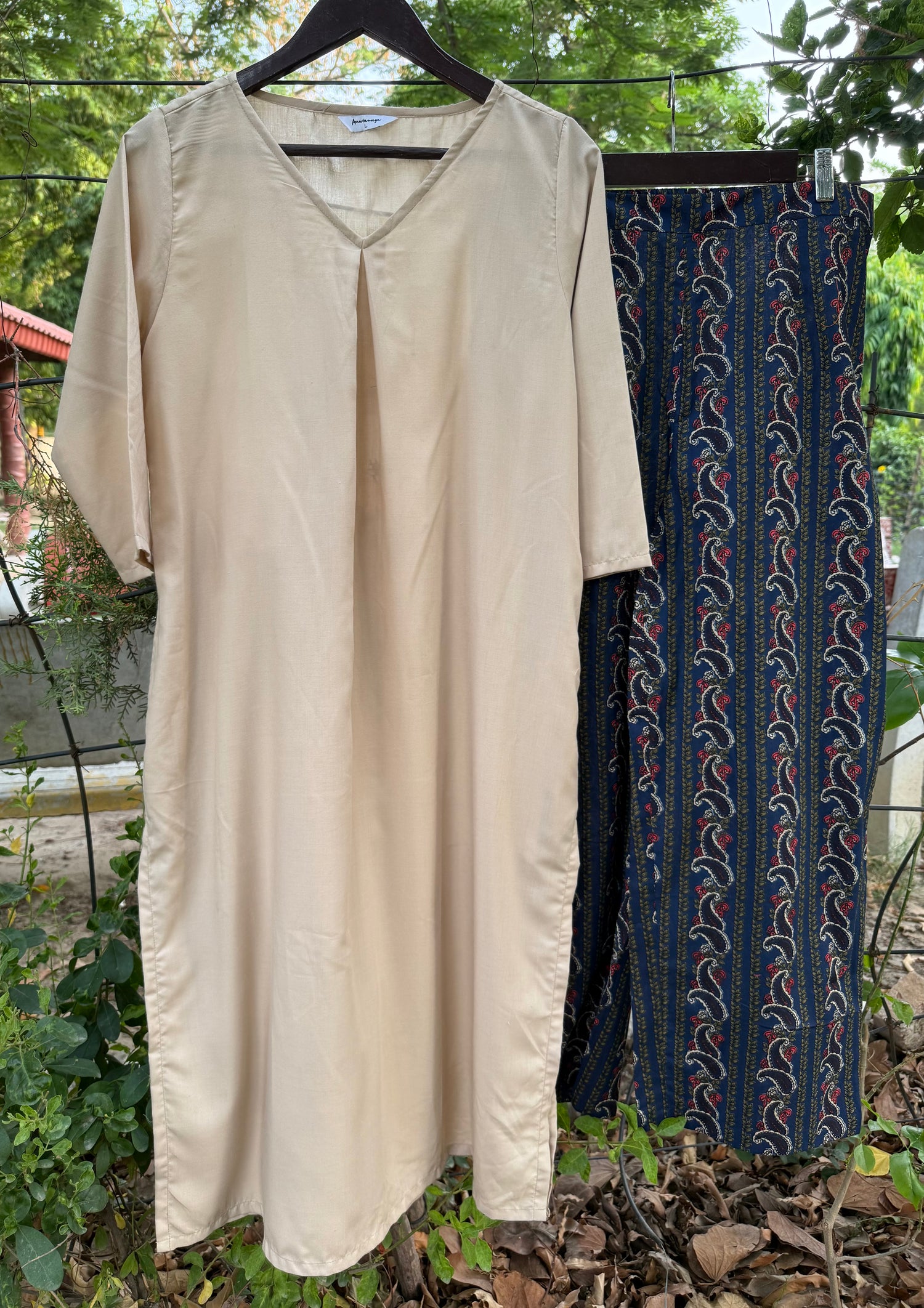 SOLID KURTA WITH PRINTED PANT