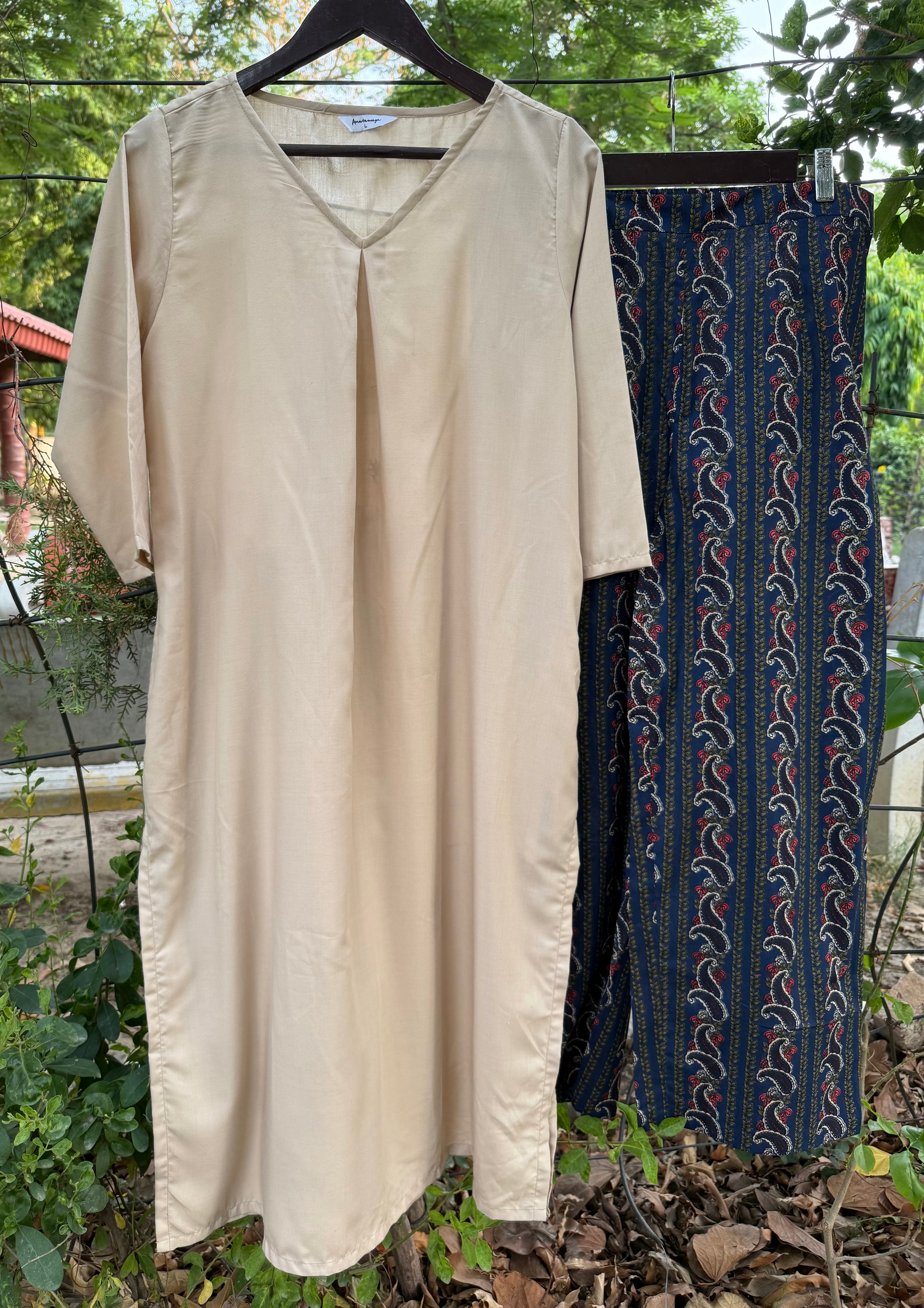 SOLID KURTA WITH PRINTED PANT