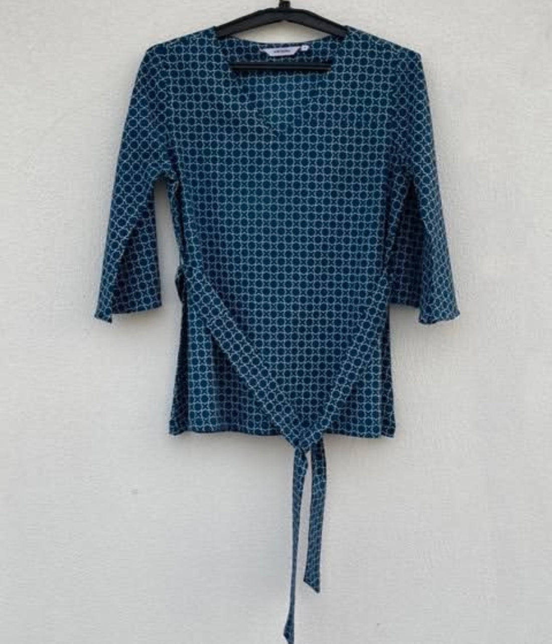 TOP WITH WAIST BELT
