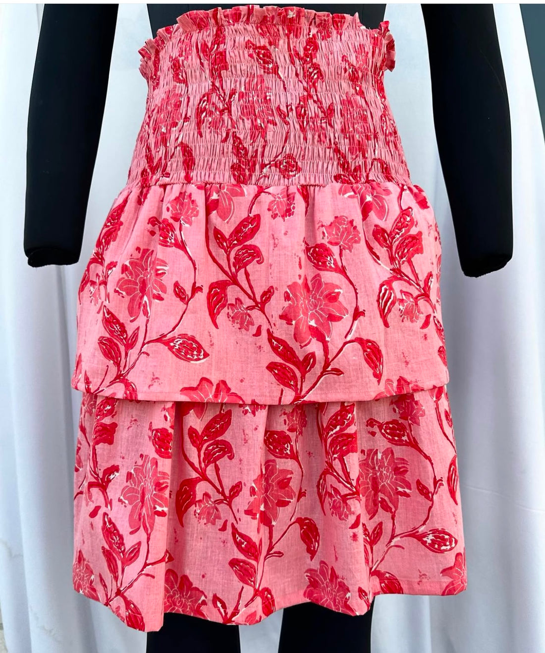 SMOCKED WAIST TIERED SKIRT