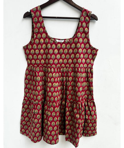 TIERED SLEEVELESS KURTA