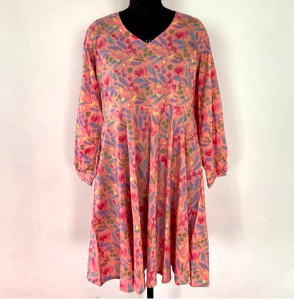 V-NECK GATHERED KURTA