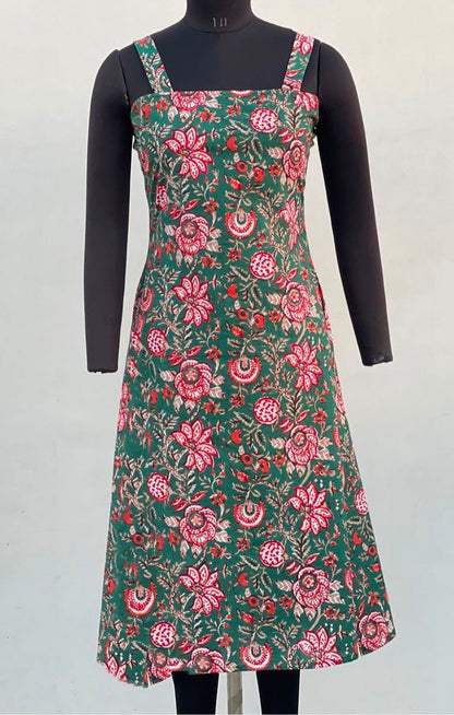 BROAD STRAP ESSENTIAL FLARED DRESS