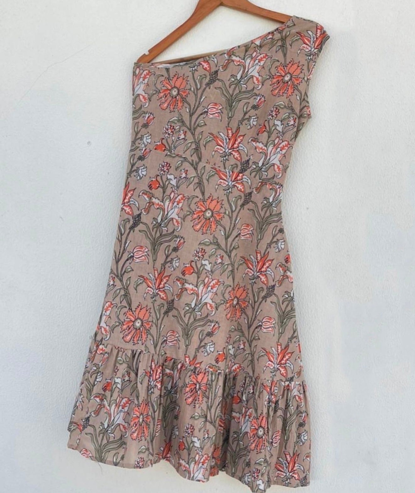 OFF-SHOULDER DRESS