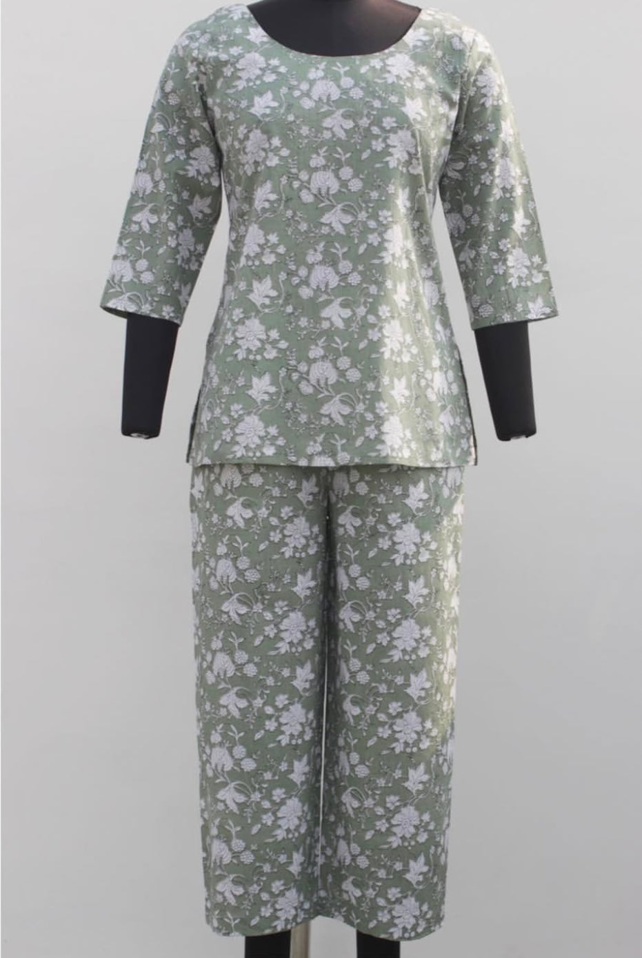 ROUND NECK WITH 3/4TH SLEEVES LOUNGEWEAR