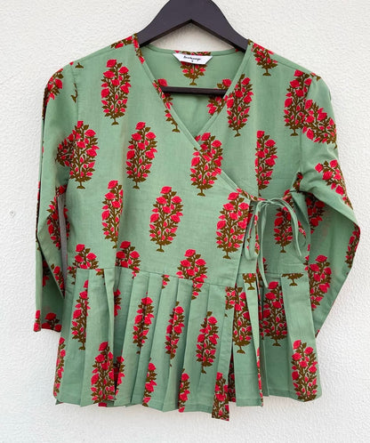 WRAP ON TOP WITH GATHERS