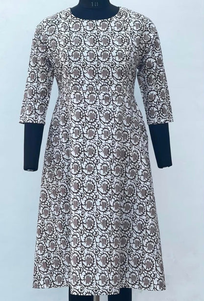 FLARED ESSENTIAL A-LINE DRESS