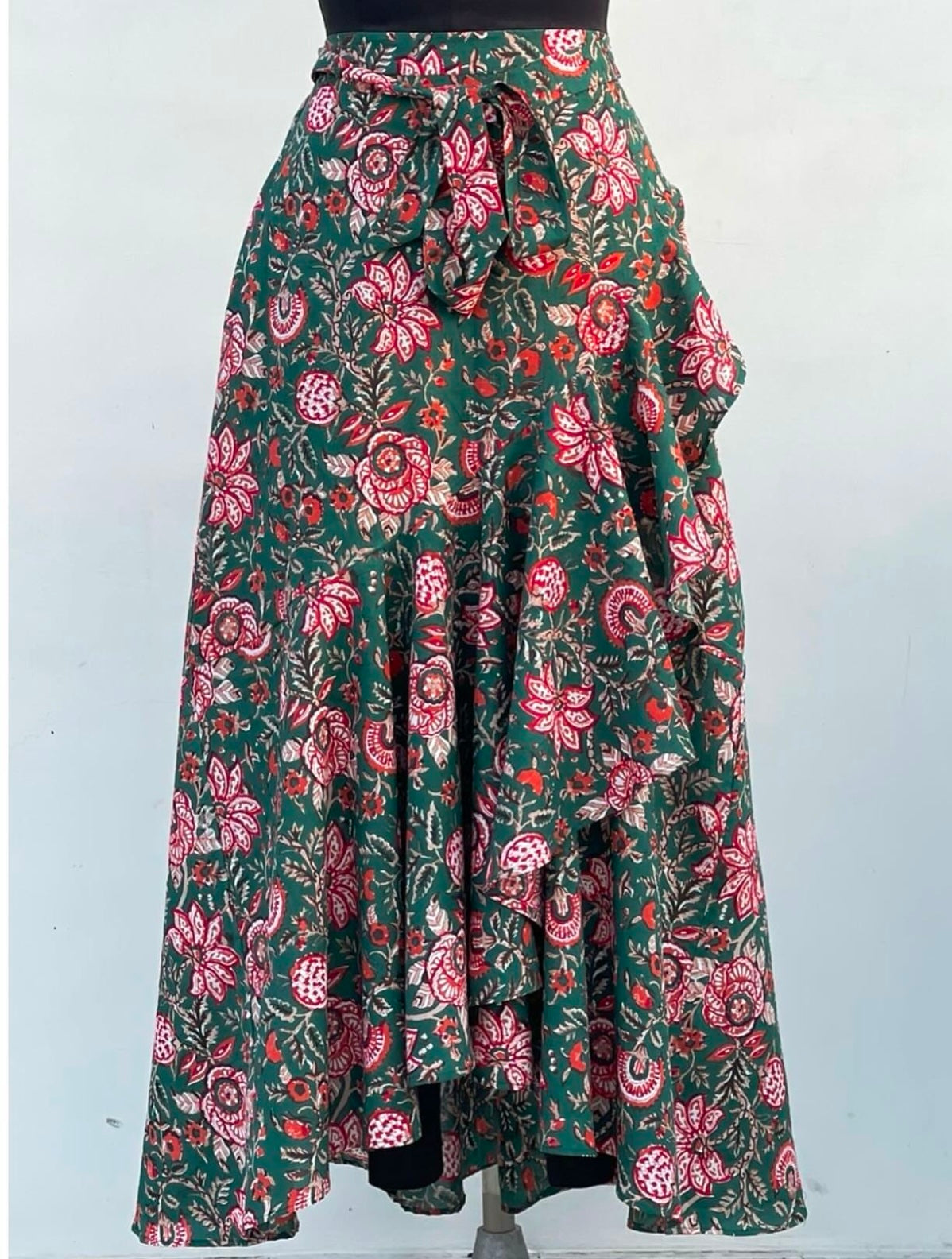 RUFFLED SKIRT