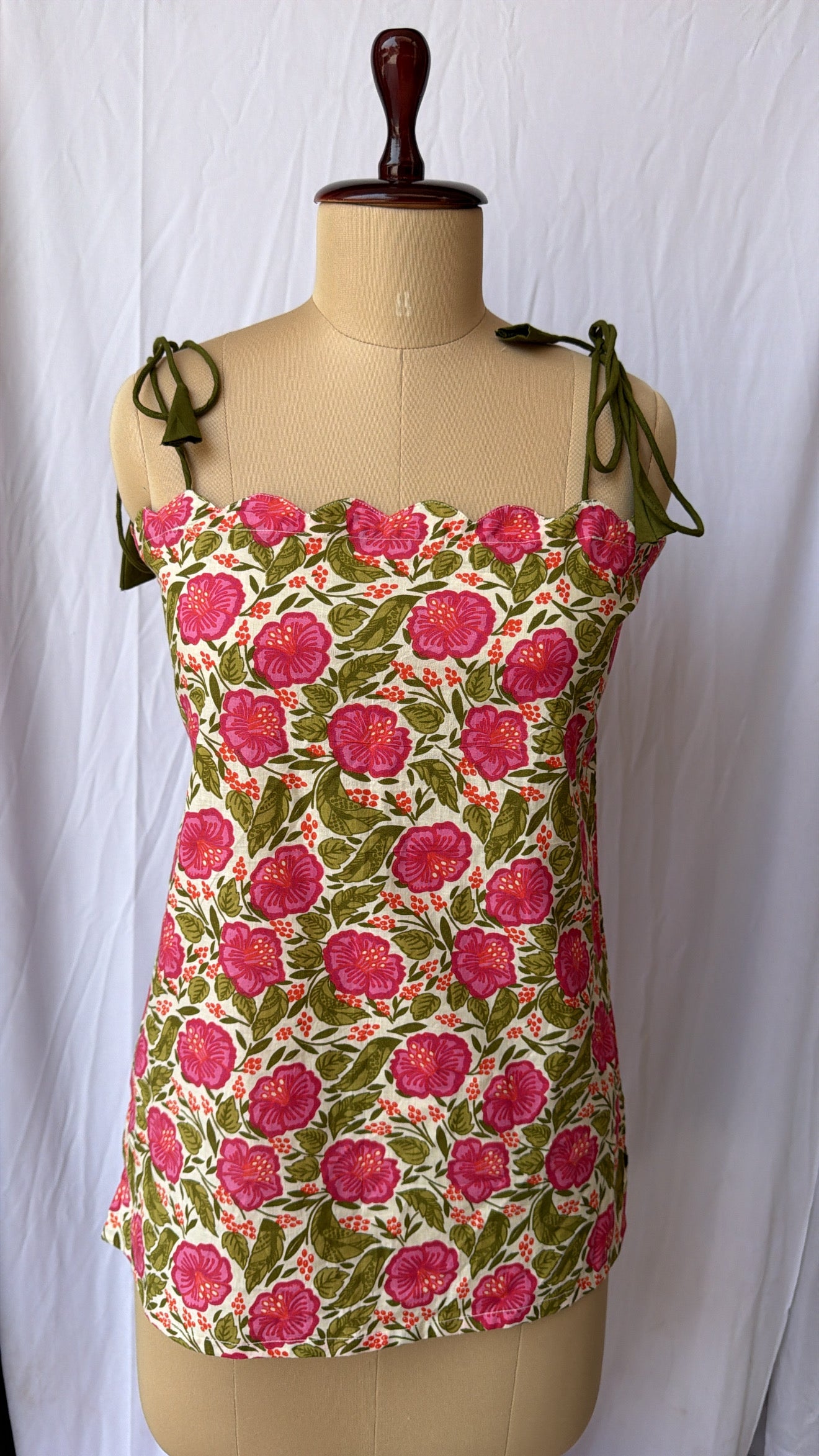 TIE-UP SCALLOPED SHORT KURTA