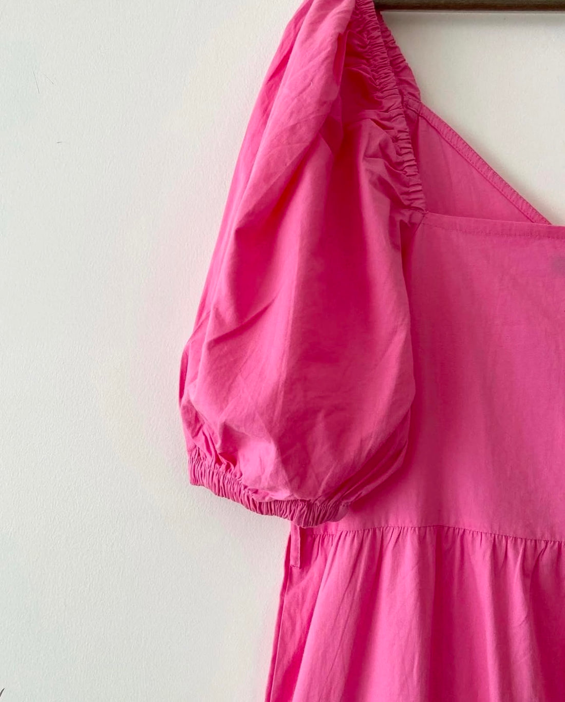 LONG TIERED DRESS WITH BALLOON SLEEVES
