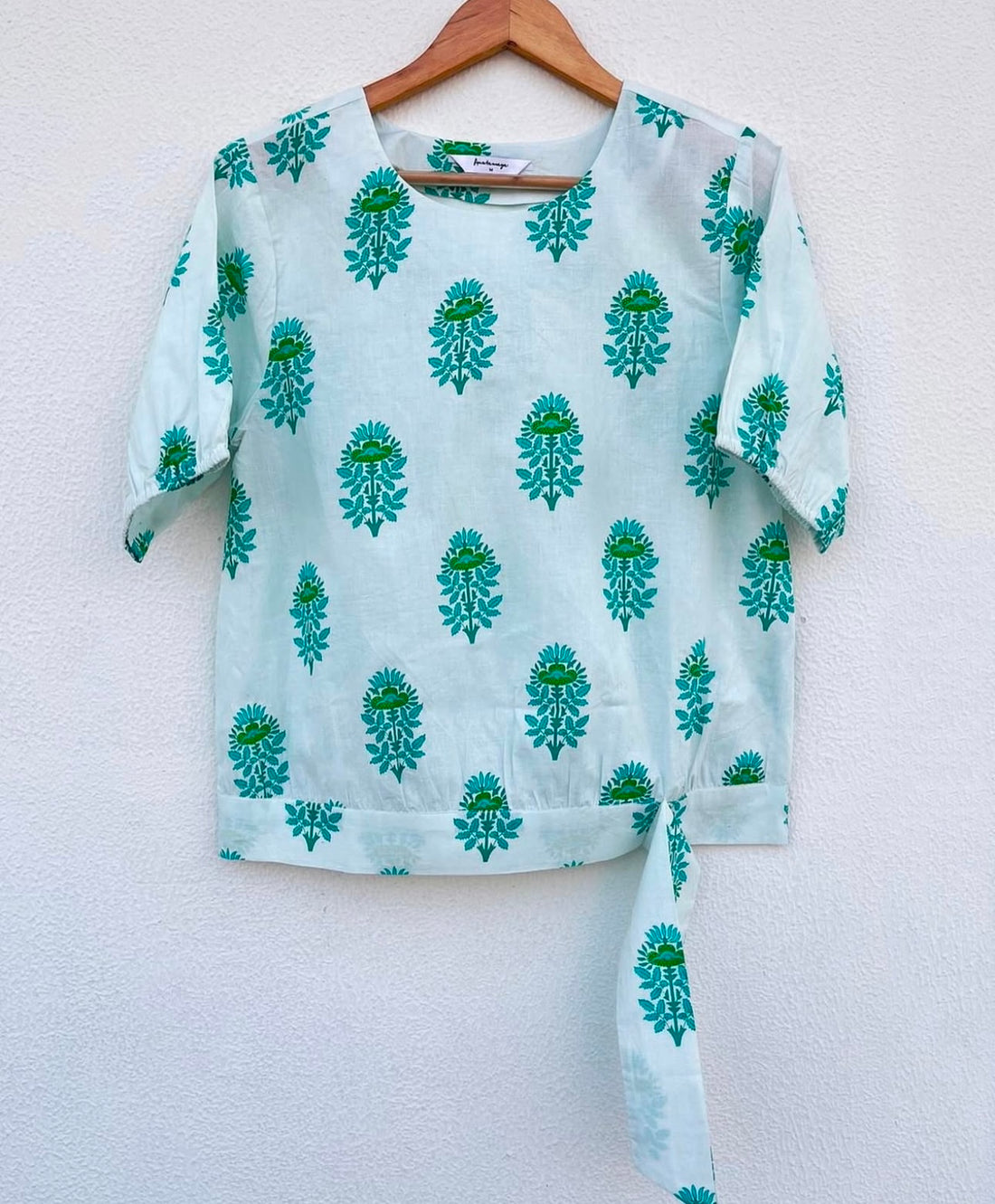 BASIC WAIST TIE TOP