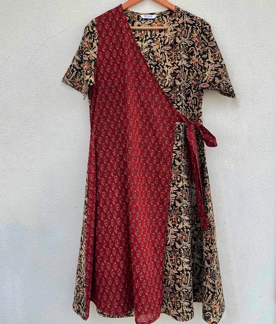 CONTRASTED WRAP ON DRESS