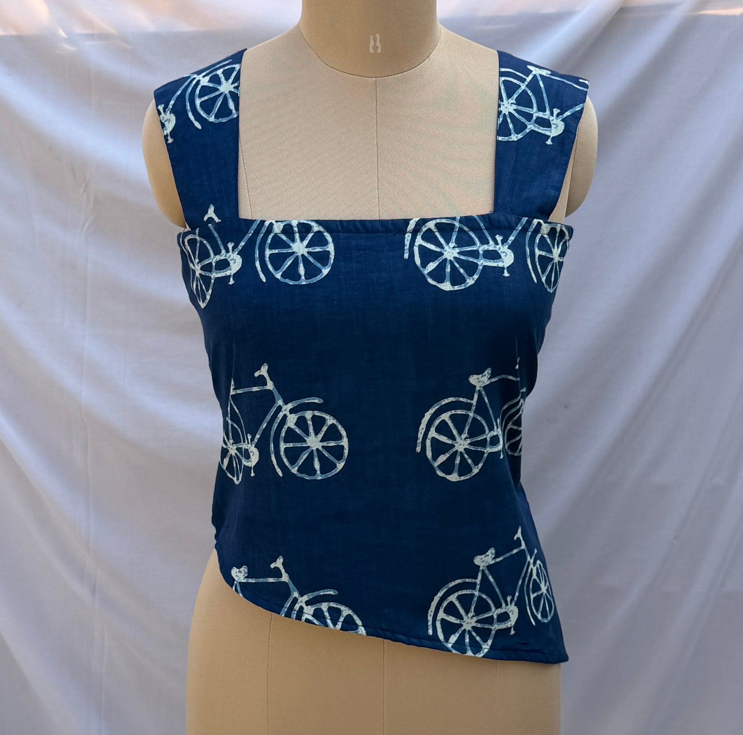 ASYMMETRICAL TOP WITH BACK STYLED