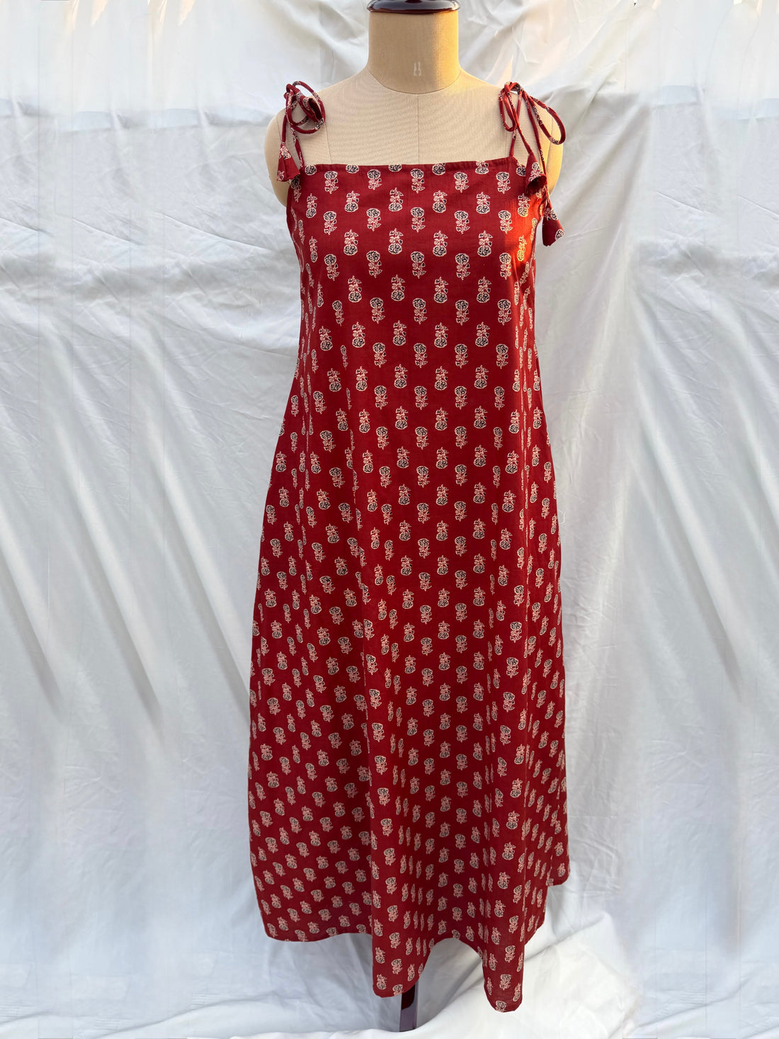 TIE-STRAP MAXI DRESS