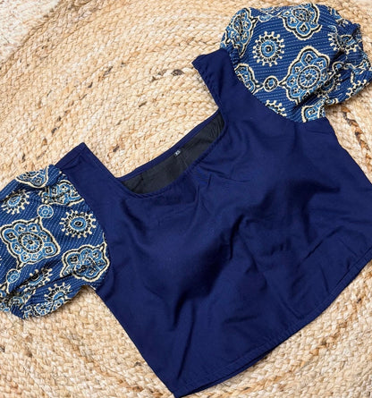 CONTRASTED BLOUSE WITH PUFFED SLEEVES