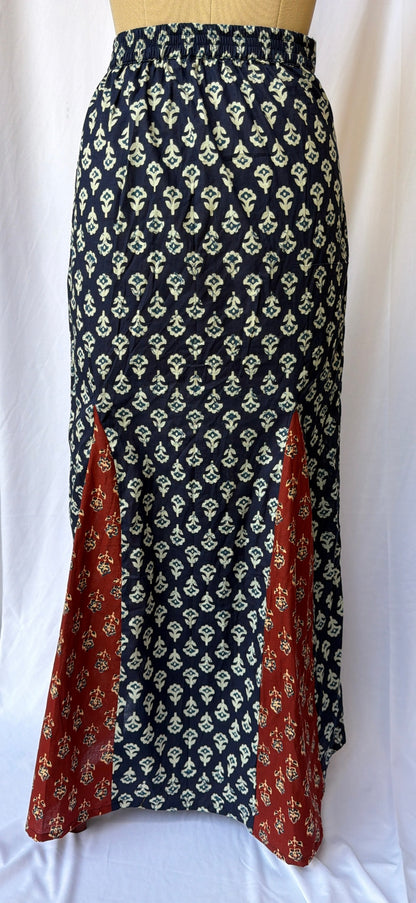PANALLED LONG SKIRT WITH LINING