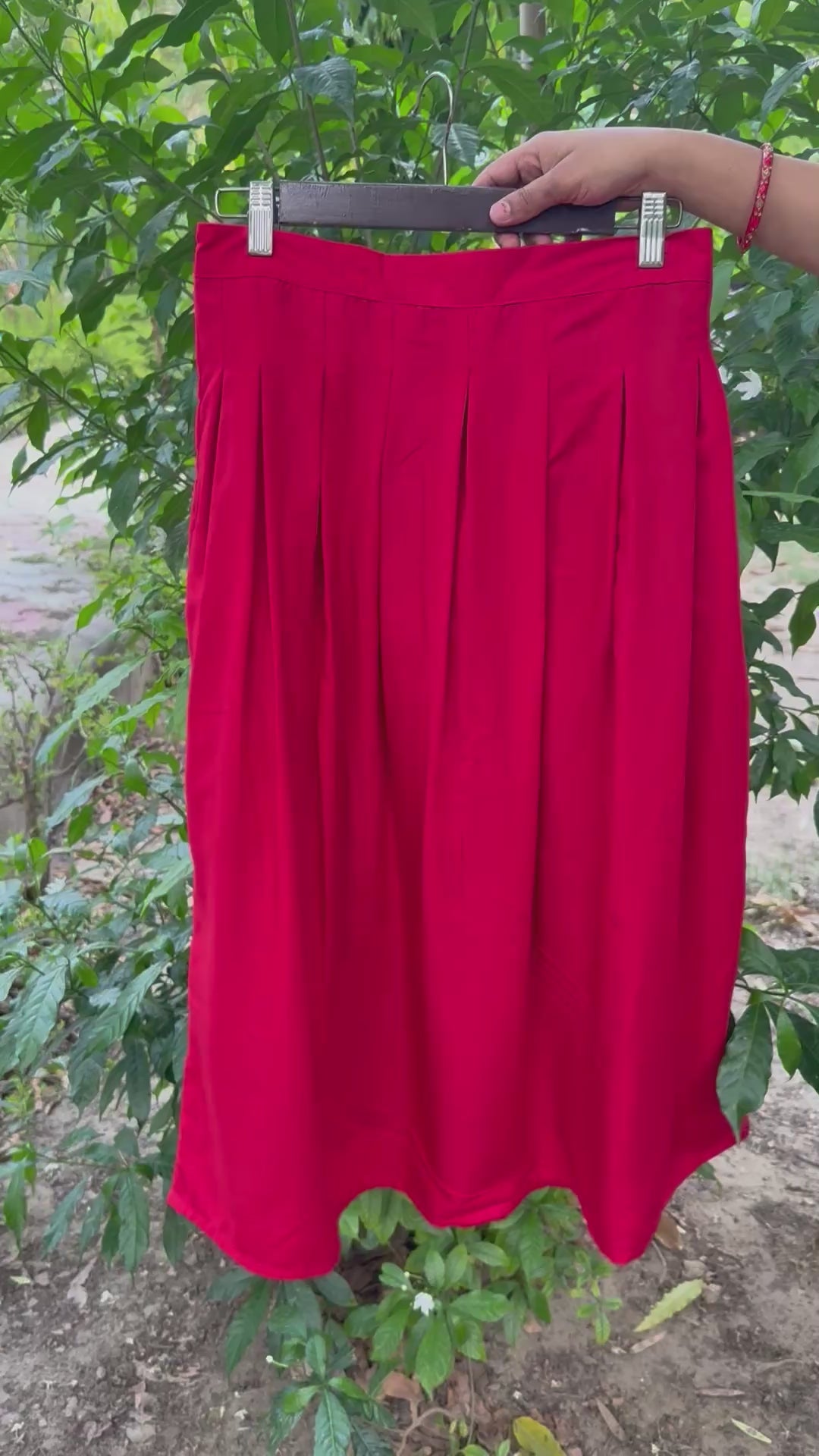 PLEATED SKIRT